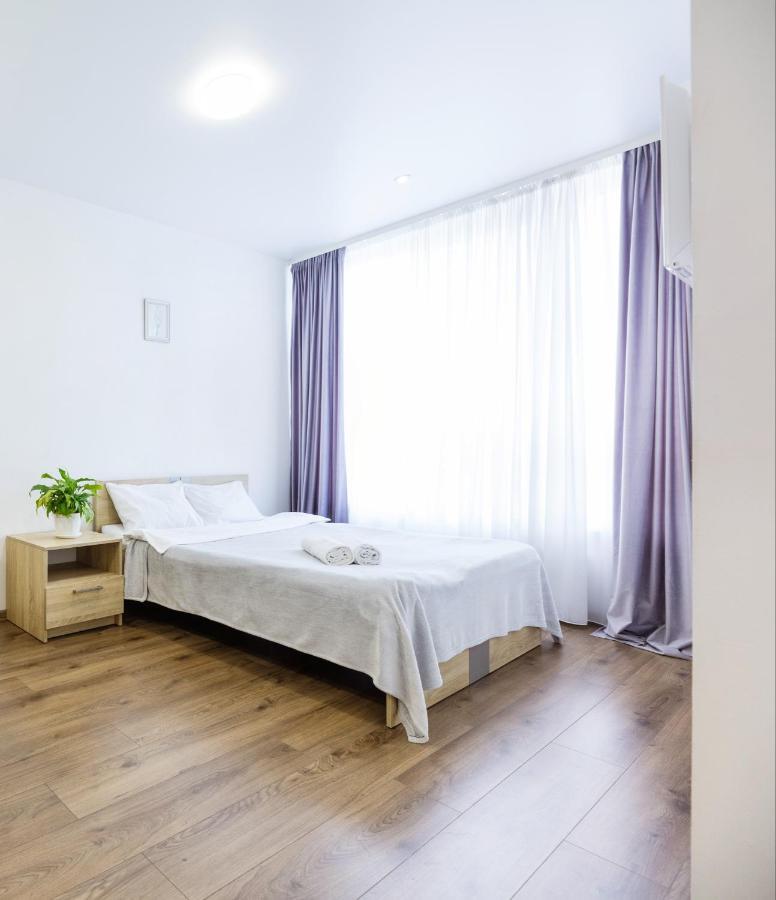 Nyvky Like Home - Studio - Apt 20 Kiew Exterior foto
